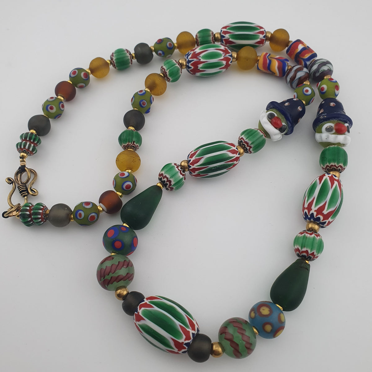 Collier de perles de verre style africain vénitien vintage mélangé