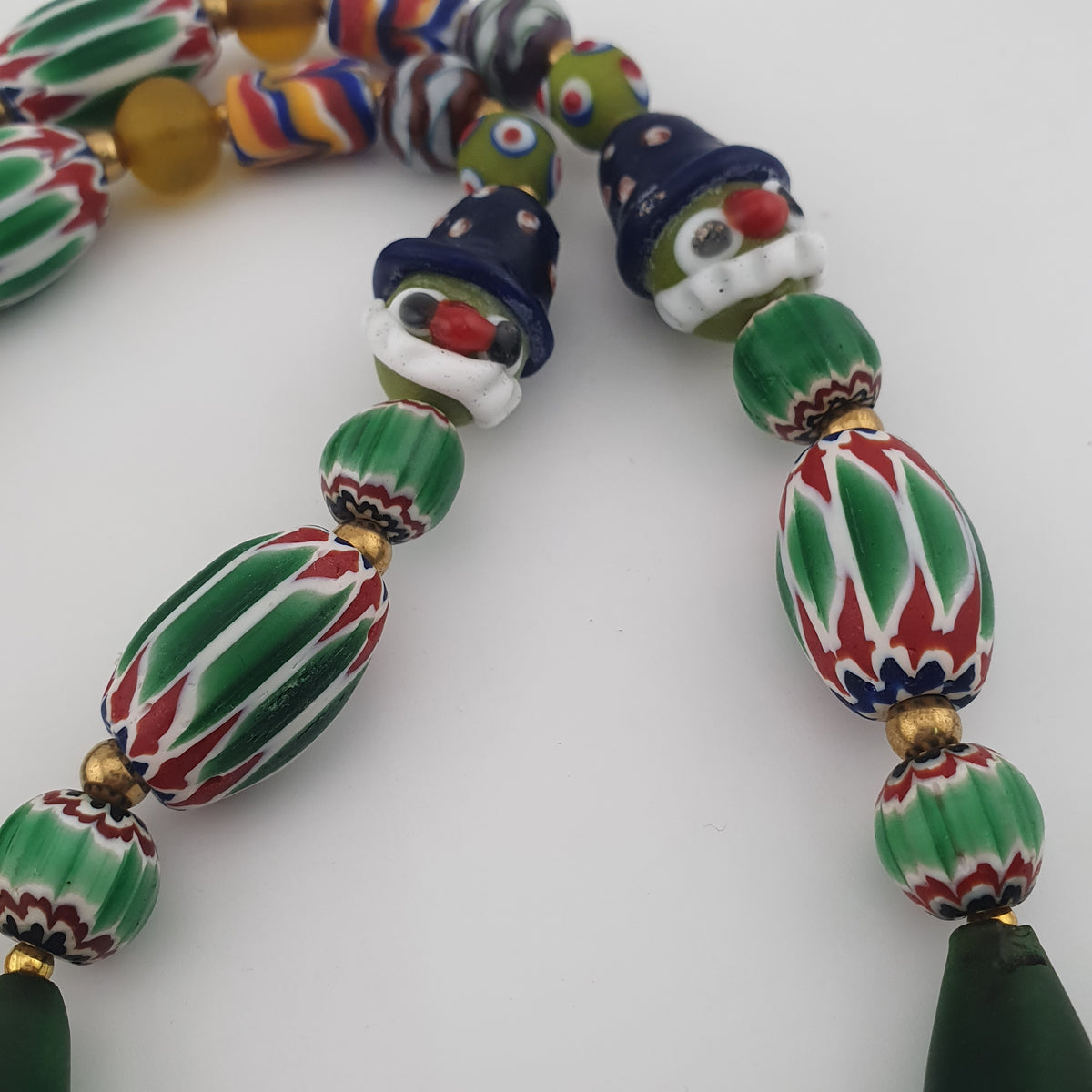 Collier de perles de verre style africain vénitien vintage mélangé