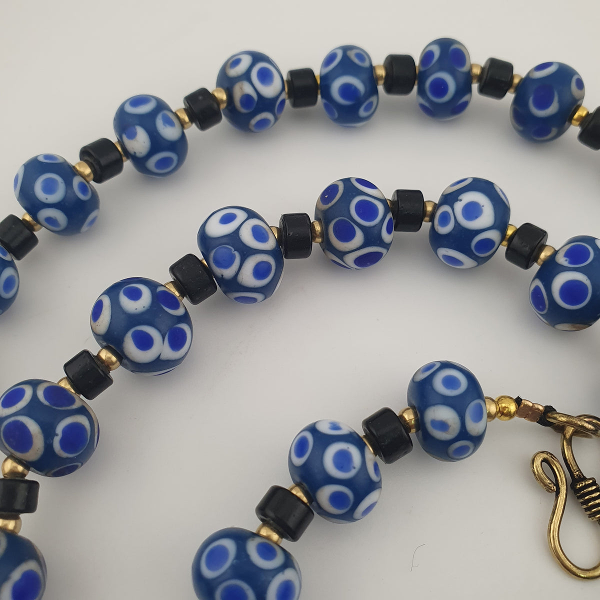 Collier en verre à mille yeux de style vénitien antique