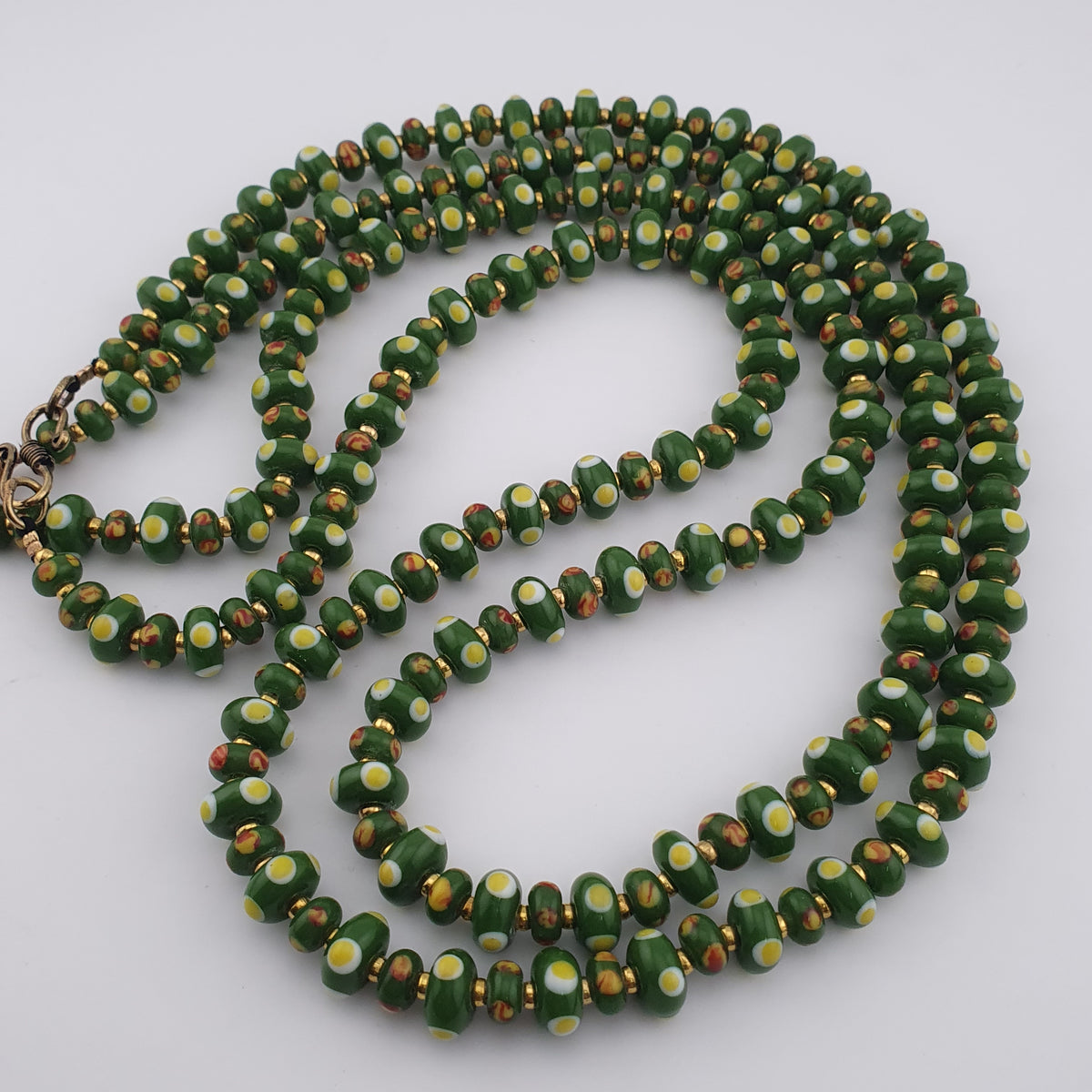 Vintage Venetian Style Green Eyes Tire Shape Glass Beads Necklace