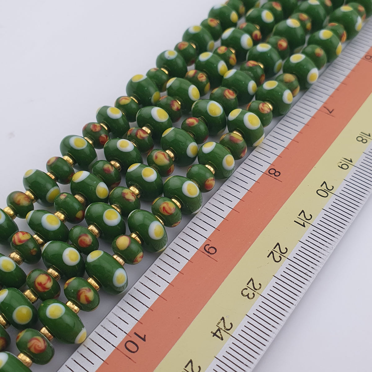 Vintage Venetian Style Green Eyes Tire Shape Glass Beads Necklace