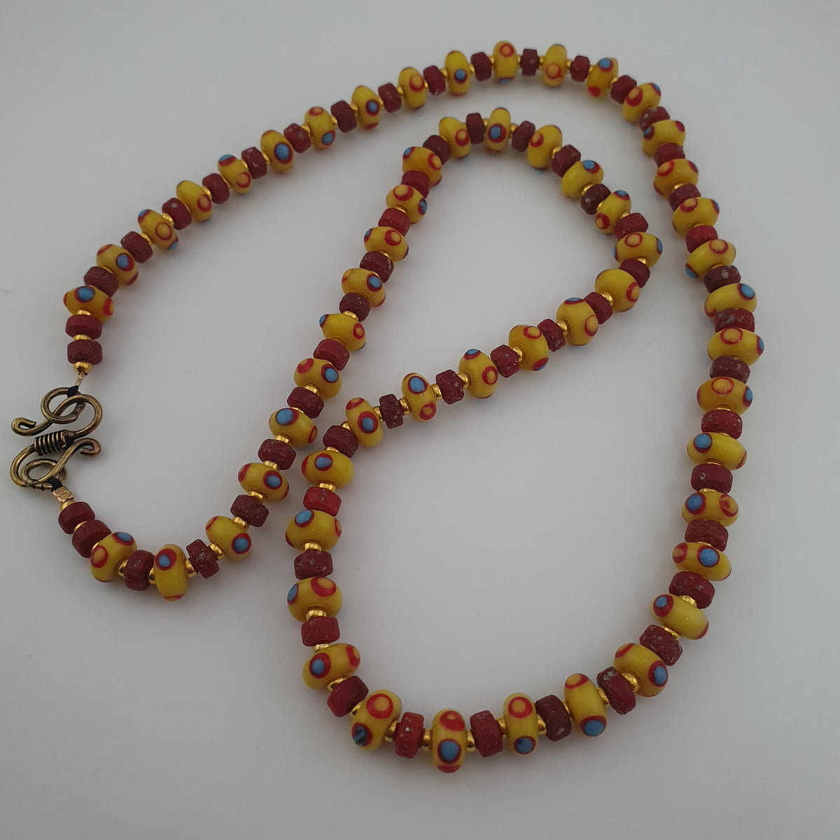 Antique Venetian African Eyes & Red African Tiny tire Shape Glass Beads Necklace