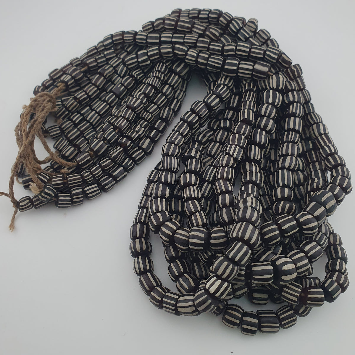 Vintage African Style White Stripe 10mm - 10.9mm Glass Beads necklace Strand
