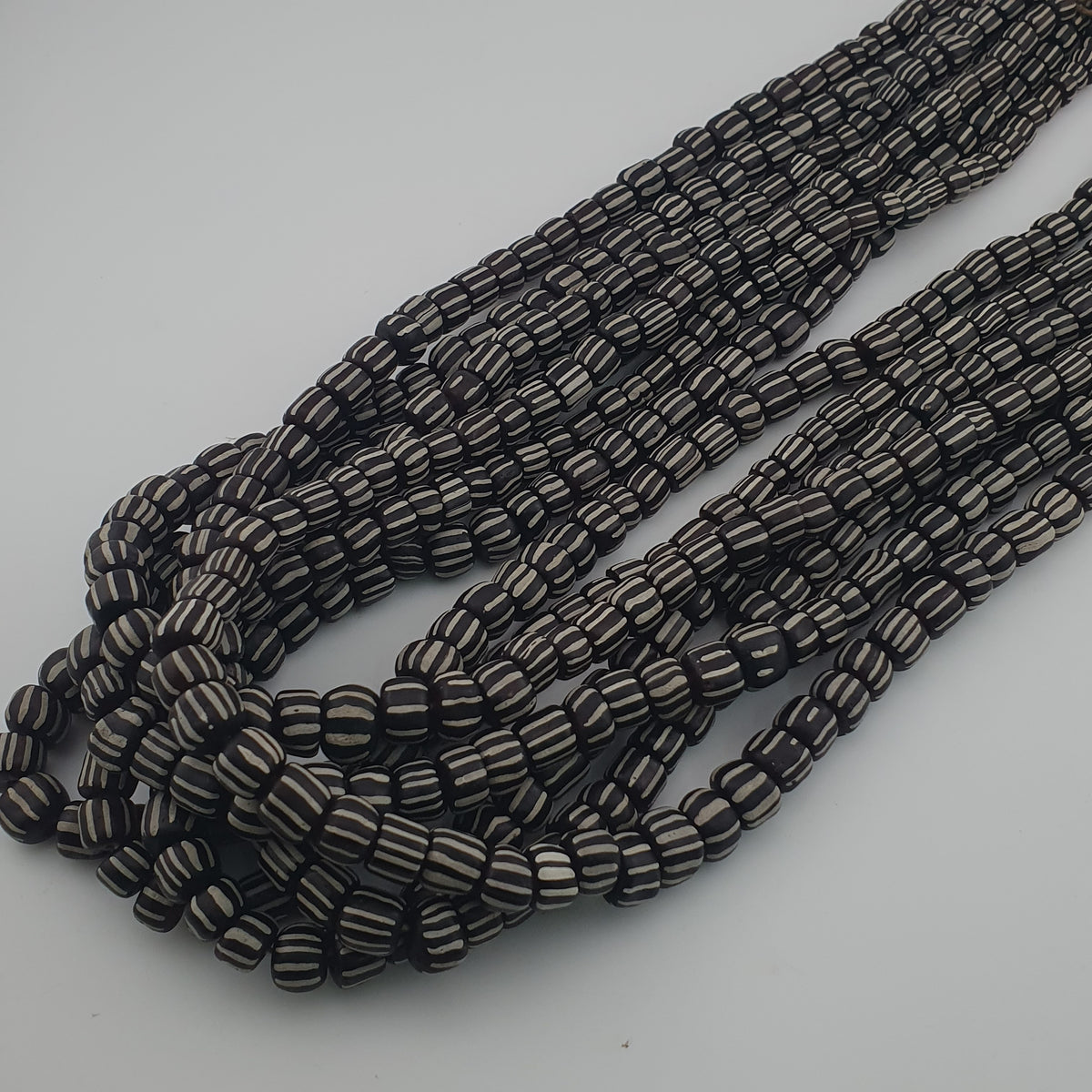 Vintage African Style White Stripe 10mm - 10.9mm Glass Beads necklace Strand