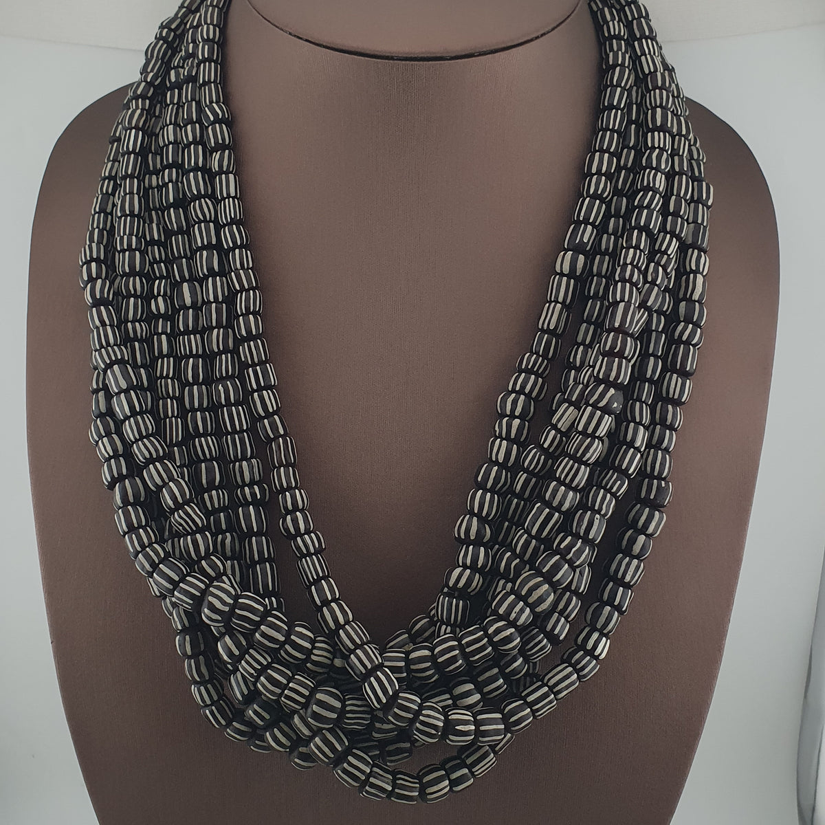 Vintage African Style White Stripe 10mm - 10.9mm Glass Beads necklace Strand