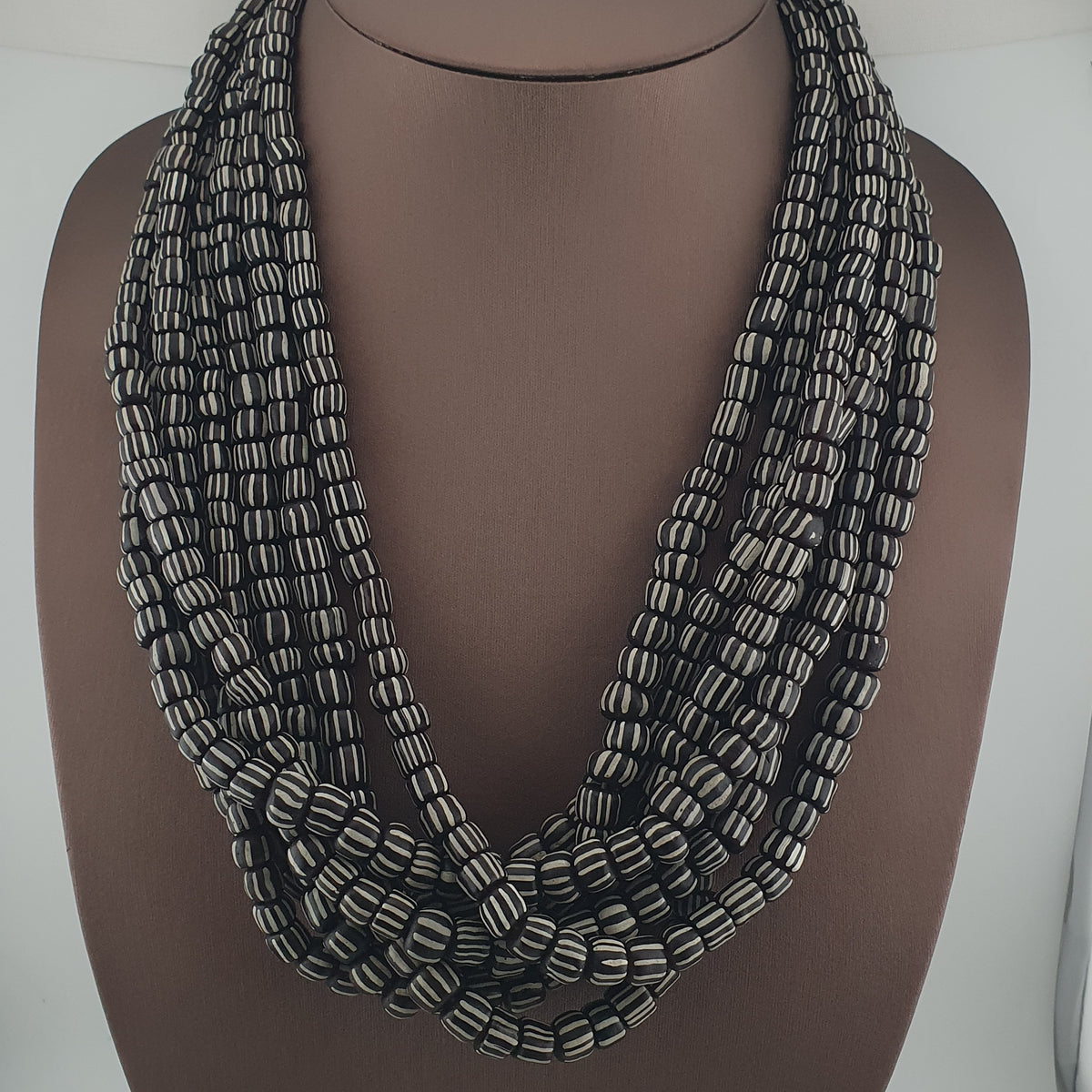 Vintage African Style White Stripe 10mm - 10.9mm Glass Beads necklace Strand