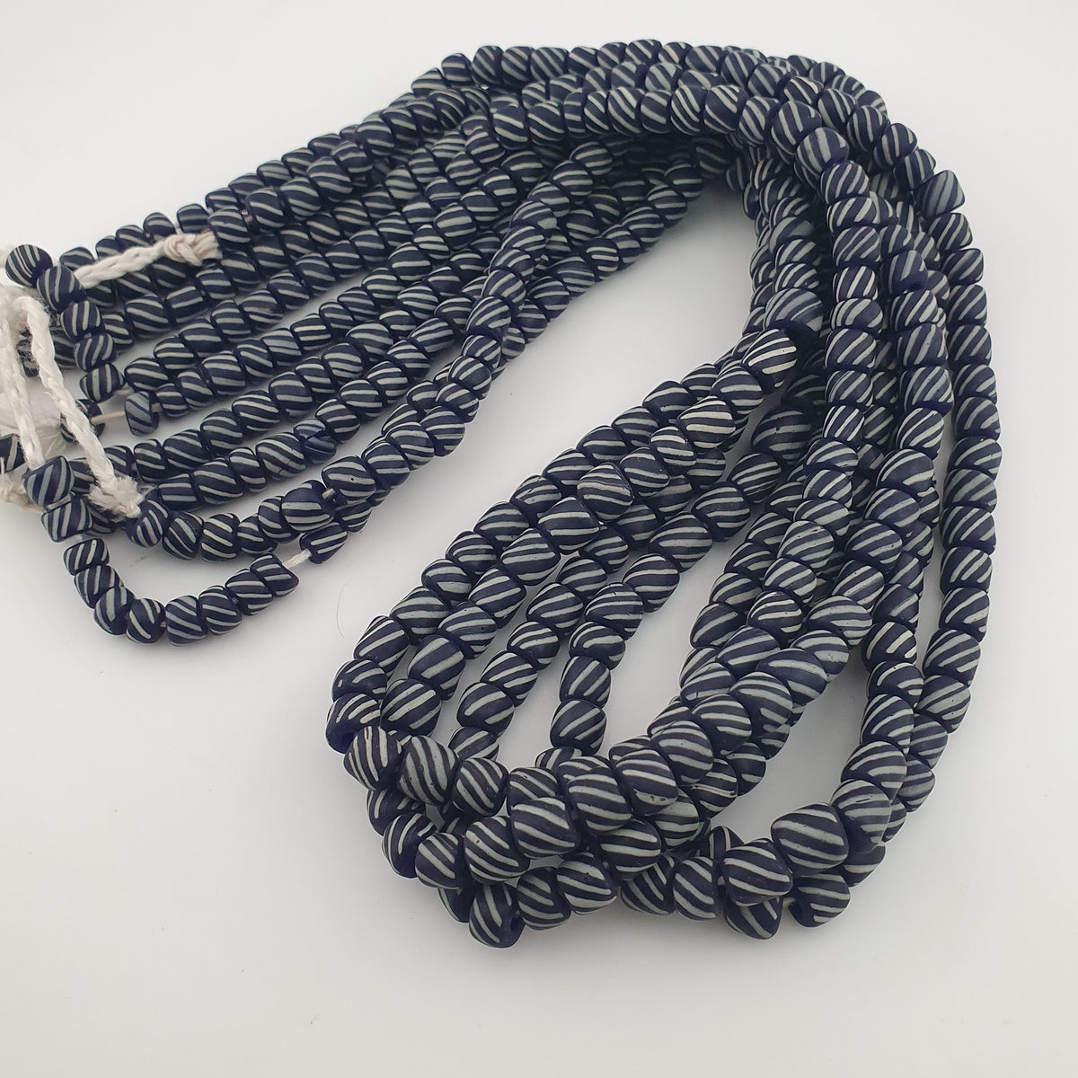 Vintage African white Stripe Black 7.0mm - 7.3mm Glass Beads Necklace