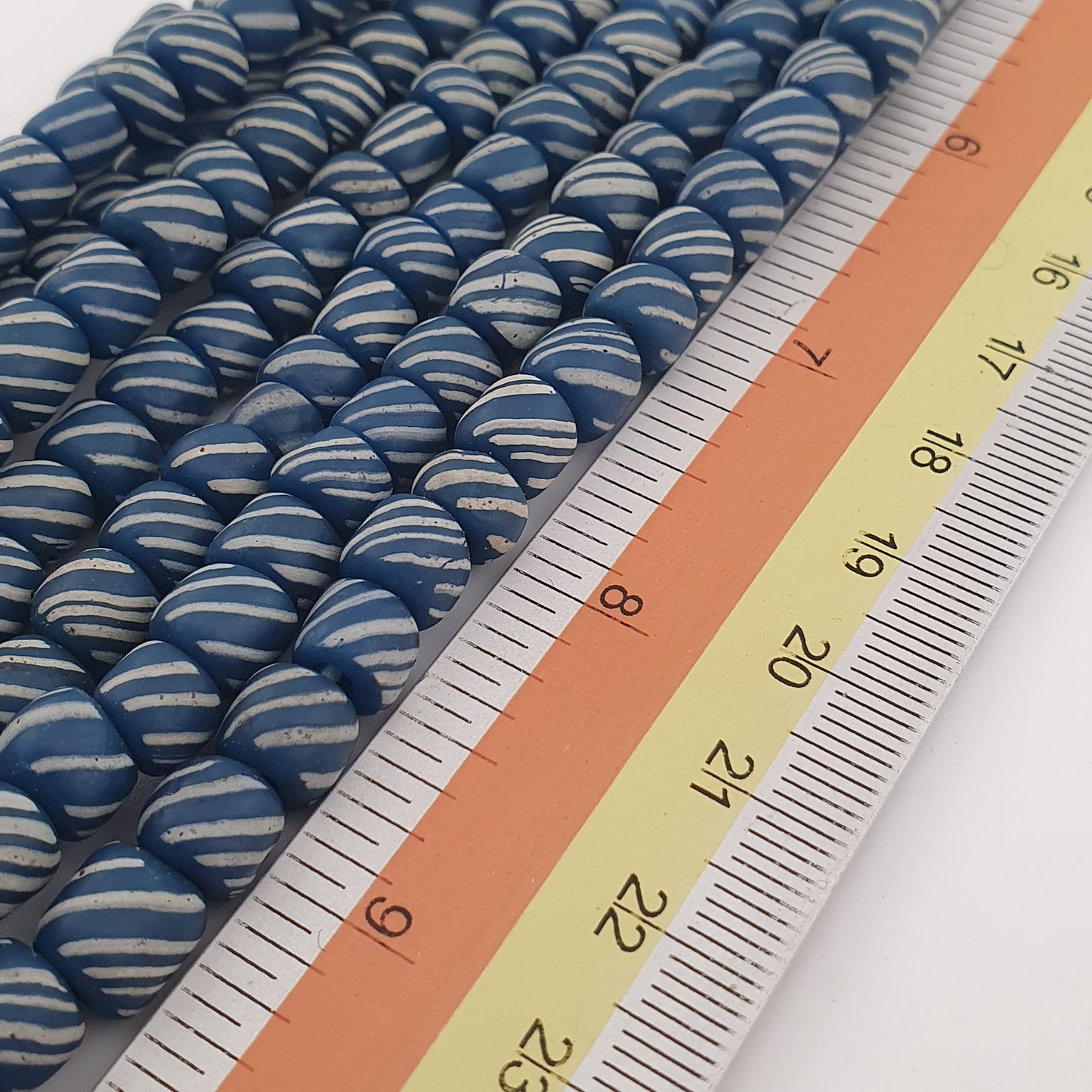 Vintage Afrikanischer Stil Weißer Streifen Blau 7mm -8mm Glasperlen Halskette Strang