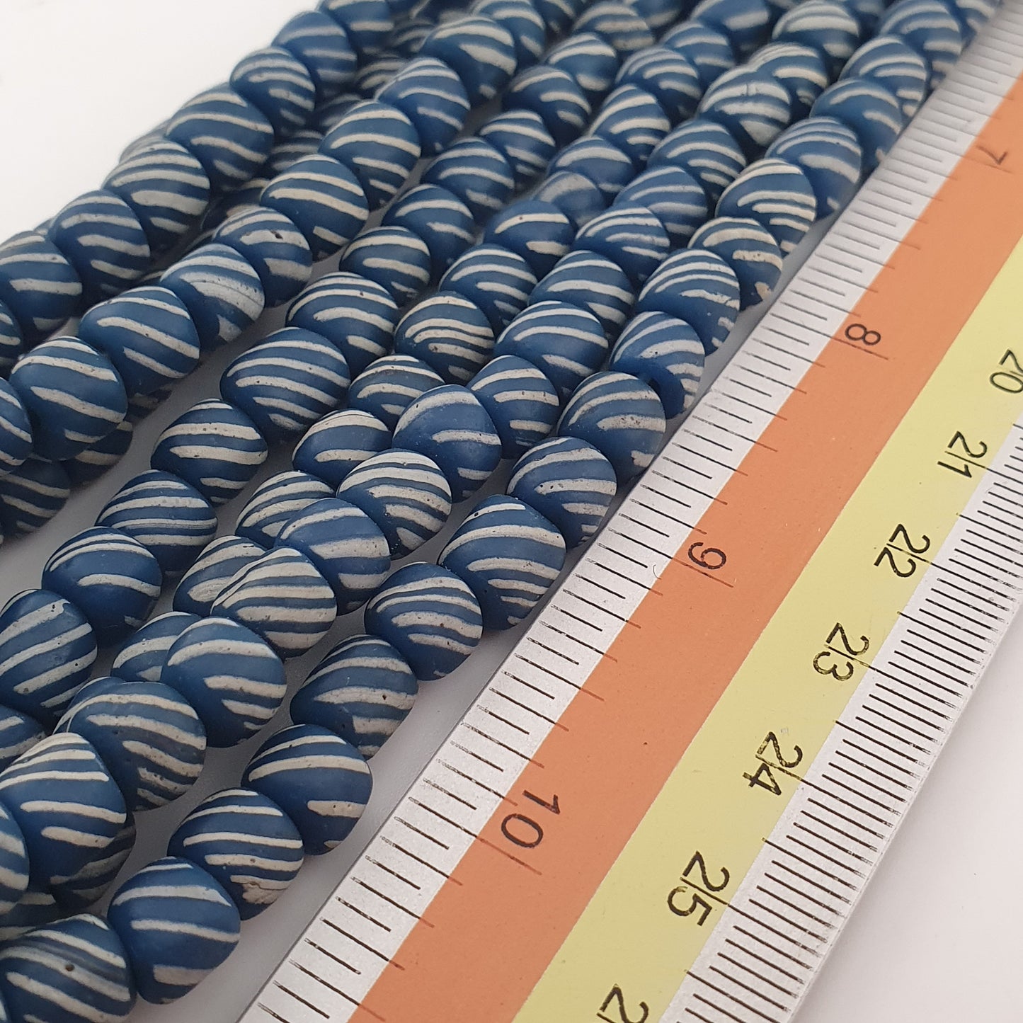 Vintage Afrikanischer Stil Weißer Streifen Blau 7mm -8mm Glasperlen Halskette Strang
