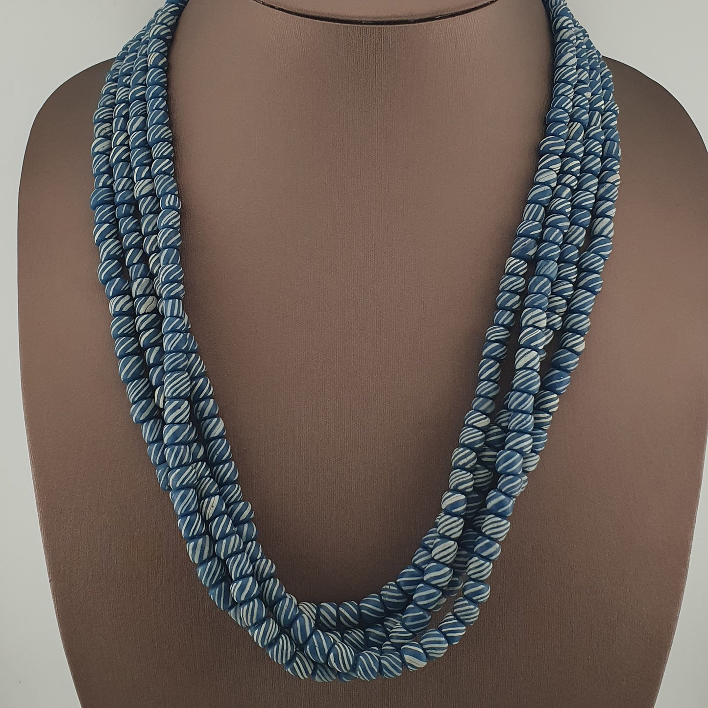 Vintage Afrikanischer Stil Weißer Streifen Blau 7mm -8mm Glasperlen Halskette Strang