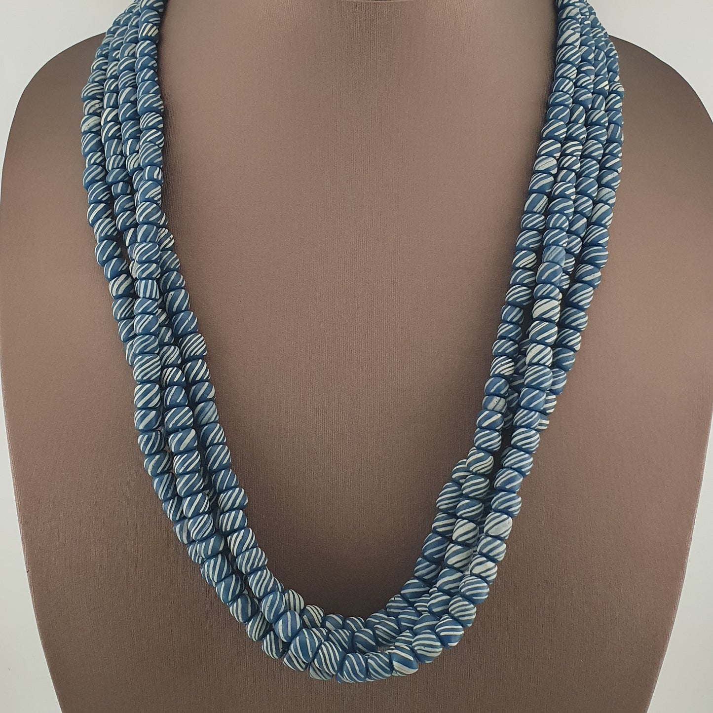 Vintage Afrikanischer Stil Weißer Streifen Blau 7mm -8mm Glasperlen Halskette Strang