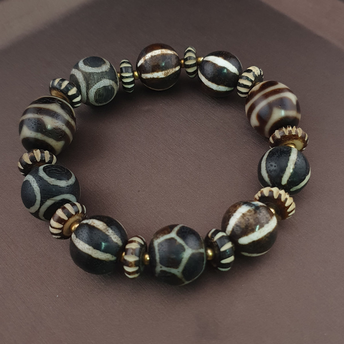Antikes burmesisches Pumtek-Pyu- & Dzi-Achatperlenarmband