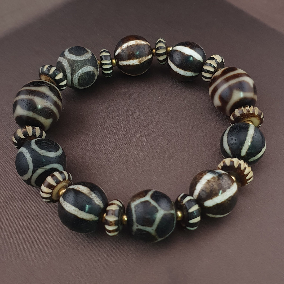 Antikes burmesisches Pumtek-Pyu- & Dzi-Achatperlenarmband
