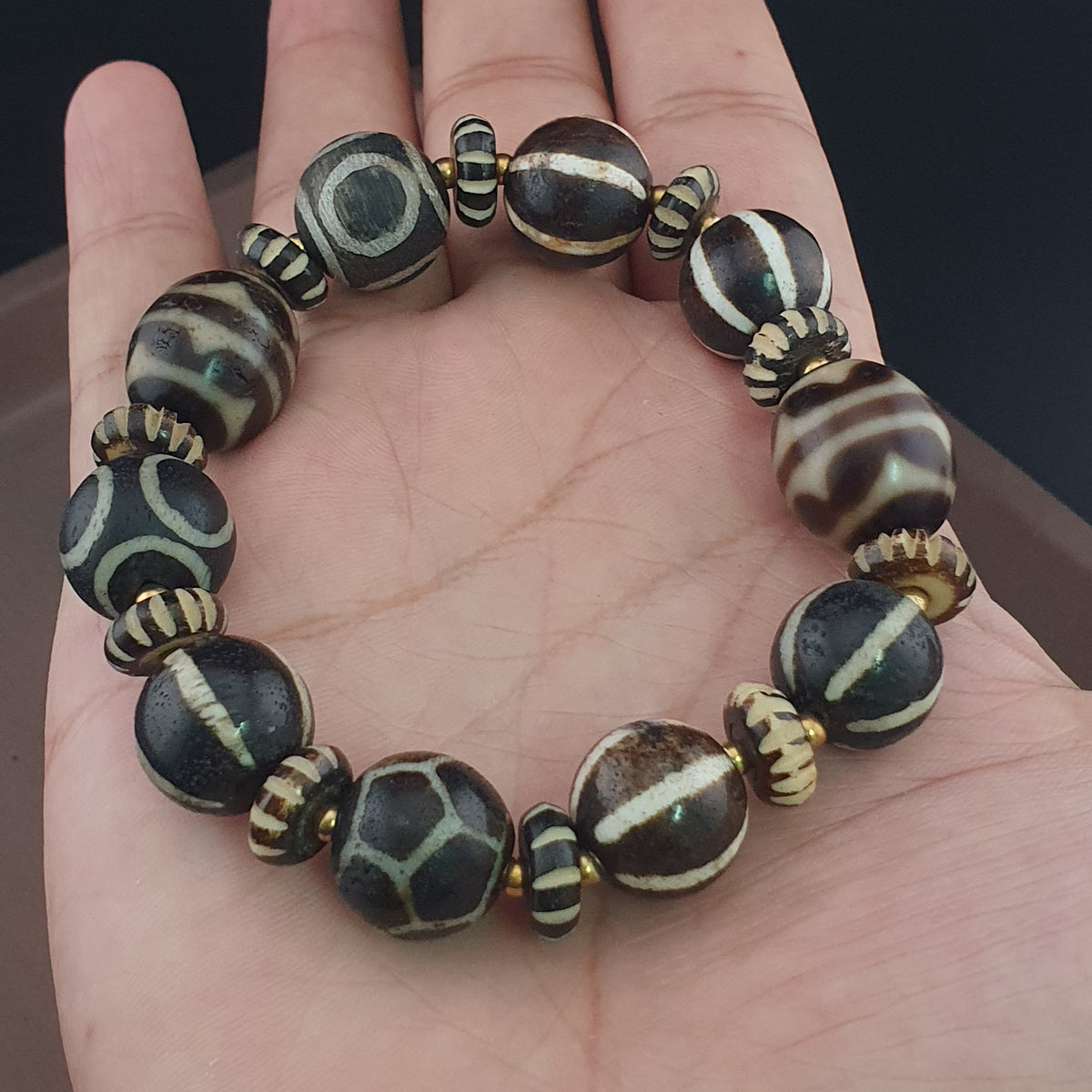 Antikes burmesisches Pumtek-Pyu- & Dzi-Achatperlenarmband