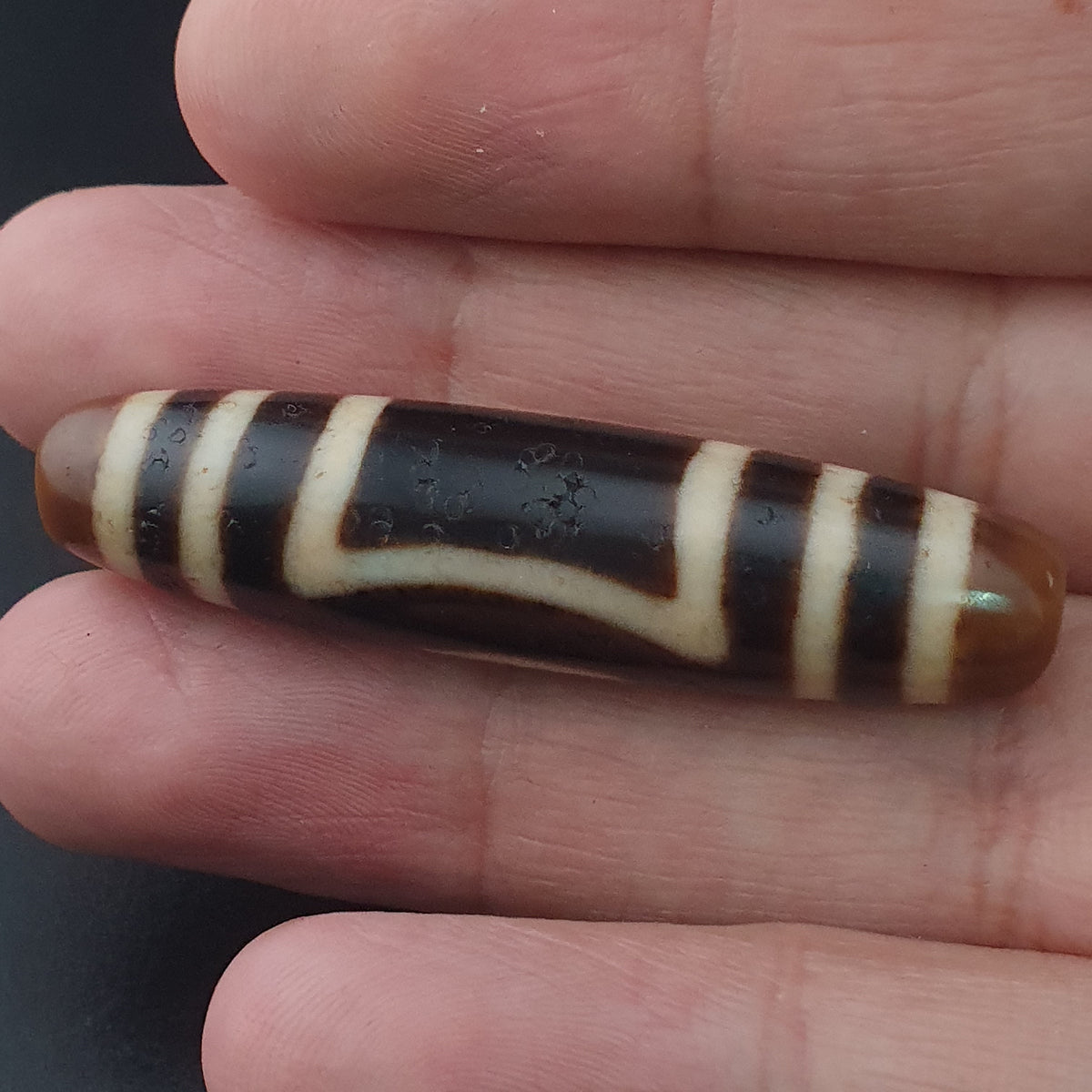 Pendentif amulette Dzi en agate tibétaine himalayenne antique œil carré rond