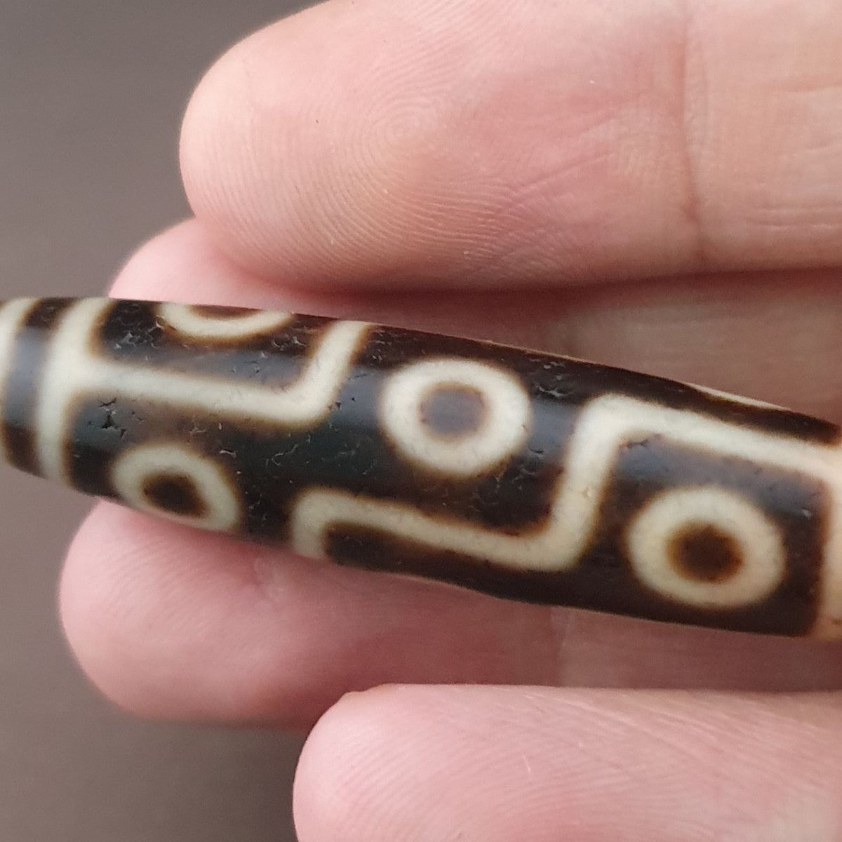 Pendentif Amulette Tibétaine Ancienne Agate Dzi 9 Yeux de l'Himalaya