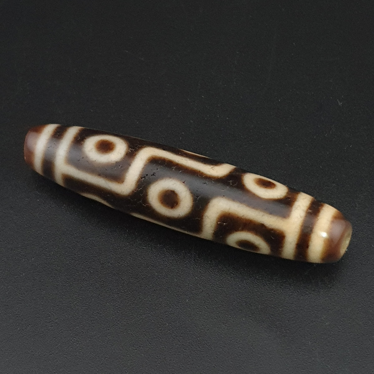 Pendentif amulette ancienne en perle tibétaine Agate Dzi 9 yeux de l'Himalaya