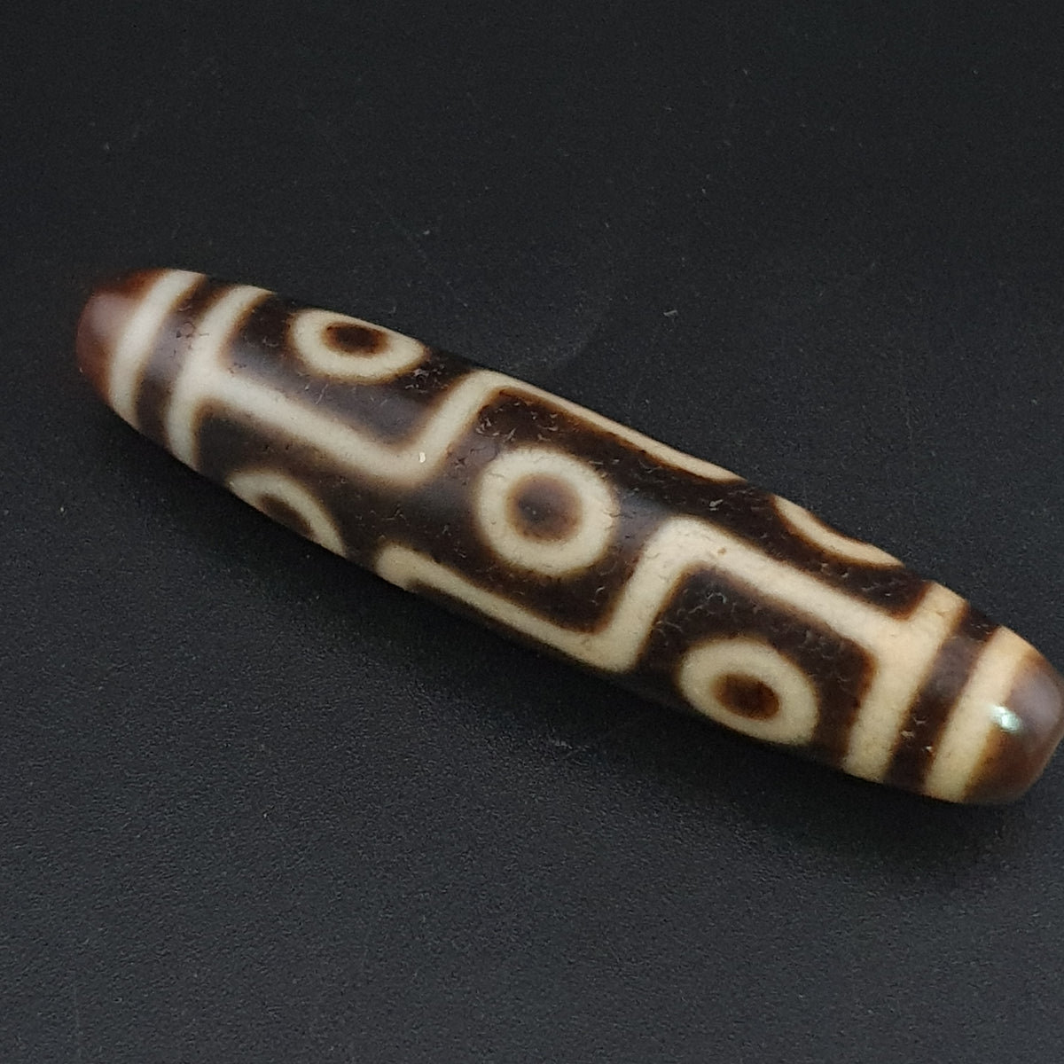 Pendentif amulette ancienne en perle tibétaine Agate Dzi 9 yeux de l'Himalaya