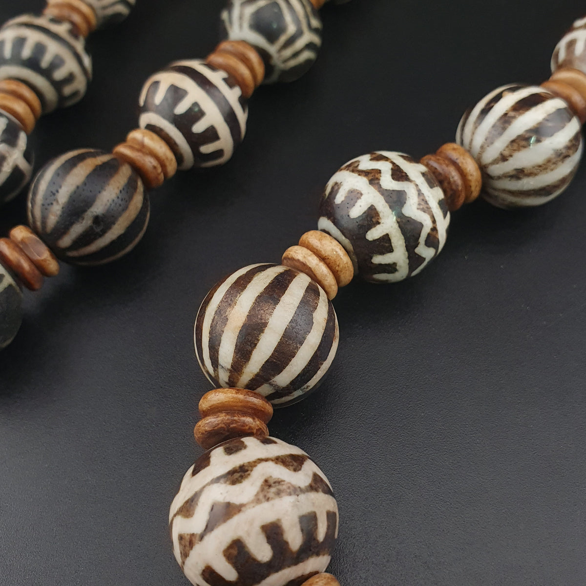 Collier de perles Pumtek Pyu antiques birmanes