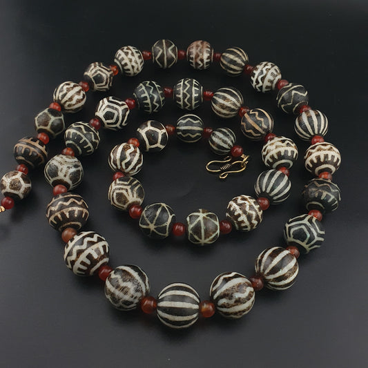 Ancient Burmese Pumtek Pyu & Carnelian Beads Necklace