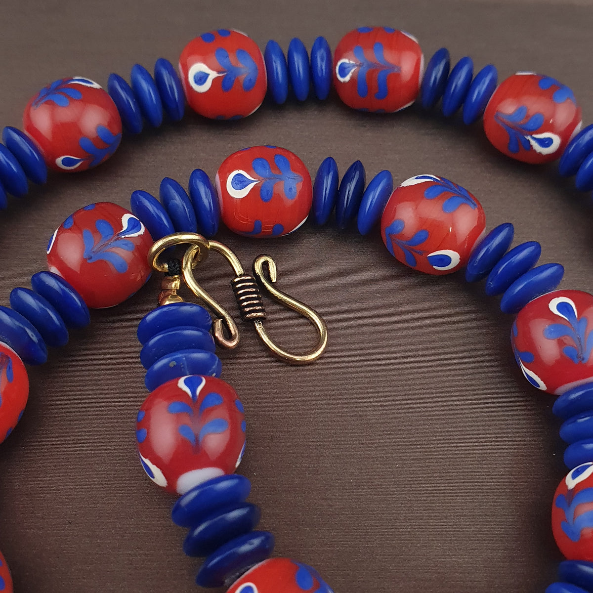 Vintage Venetian Style Floral Glass And tire Shape Blue Glass Beads Necklace