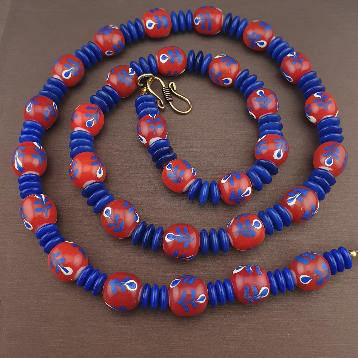 Vintage Venetian Style Floral Glass And tire Shape Blue Glass Beads Necklace