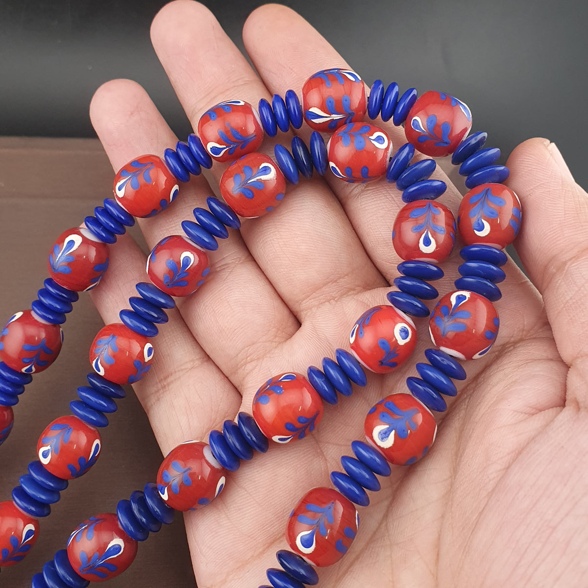 Vintage Venetian Style Floral Glass And tire Shape Blue Glass Beads Necklace