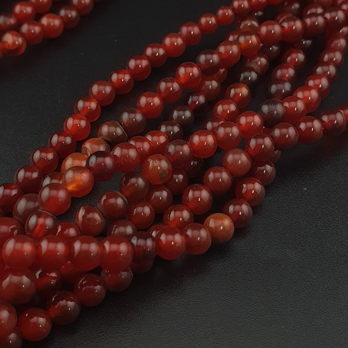 Collier vintage perles africaines agate cornaline rouge multi-rangs du Mali