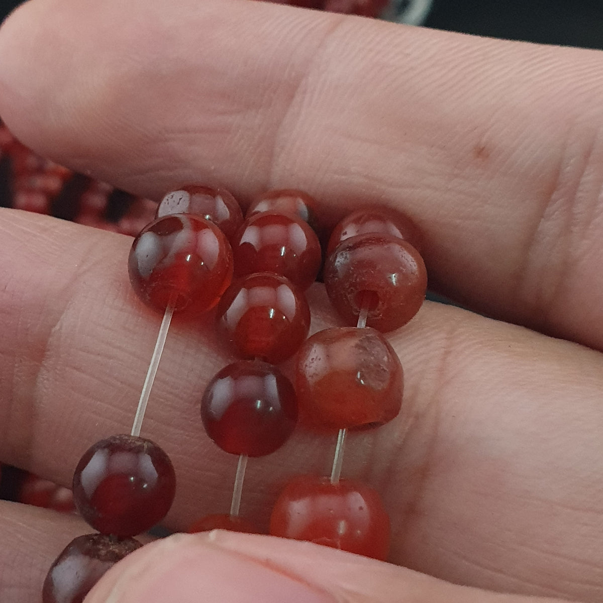 Collier vintage perles africaines agate cornaline rouge multi-rangs du Mali