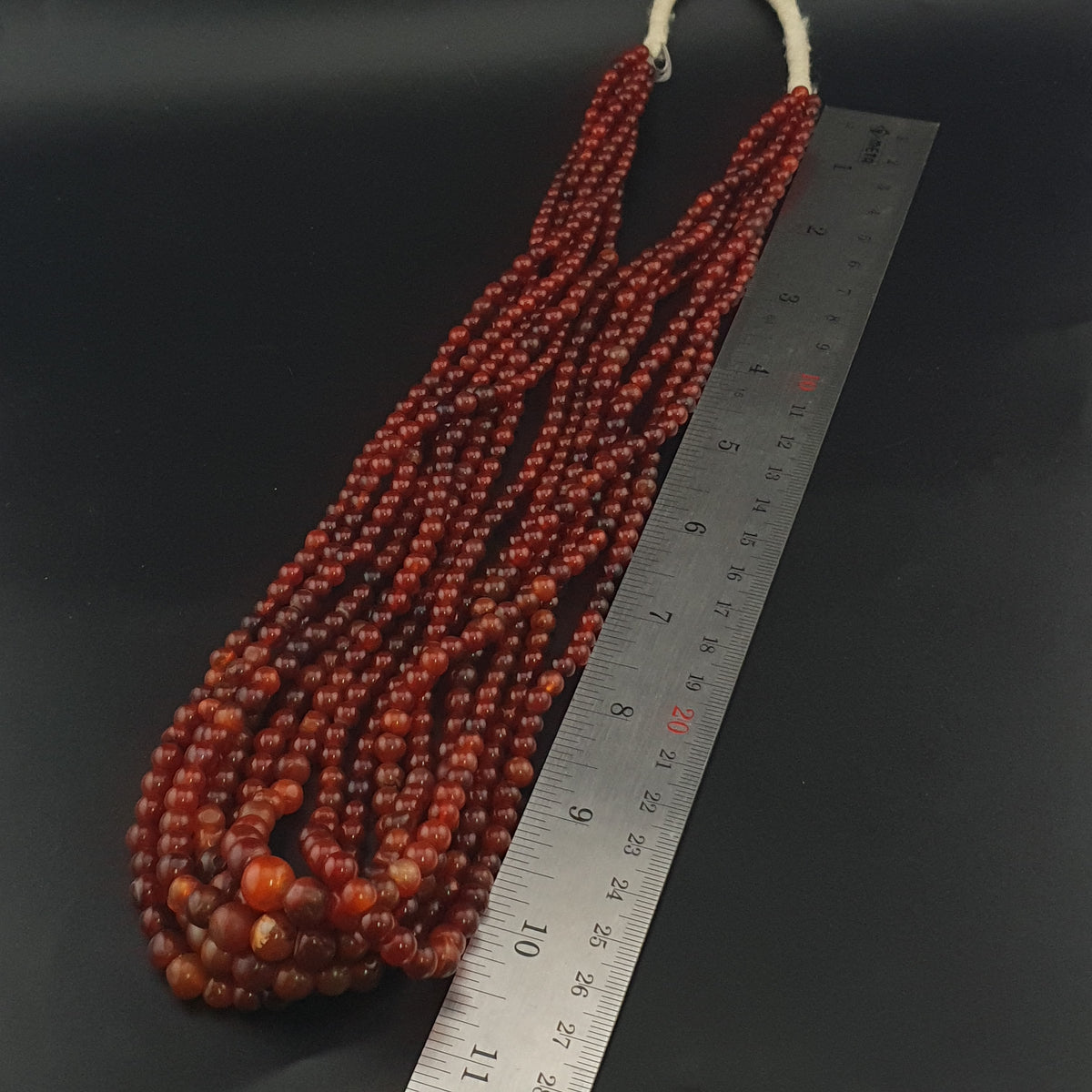 Collier vintage perles africaines agate cornaline rouge multi-rangs du Mali