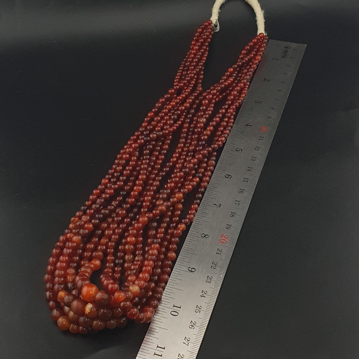 Collier vintage perles africaines agate cornaline rouge multi-rangs du Mali