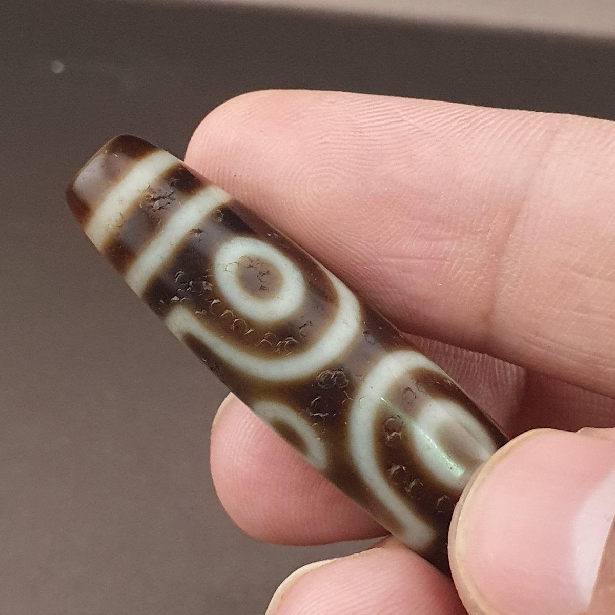Antike tibetische 6-Augen-Himalaya-Achat-Dzi-Perle Amulett Anhänger