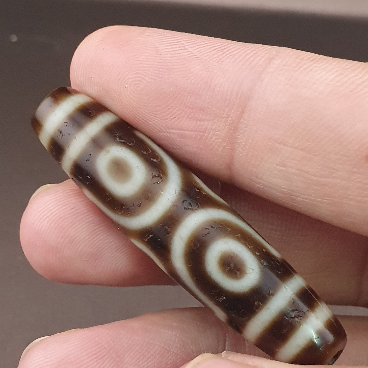 Antike tibetische 6-Augen-Himalaya-Achat-Dzi-Perle Amulett Anhänger