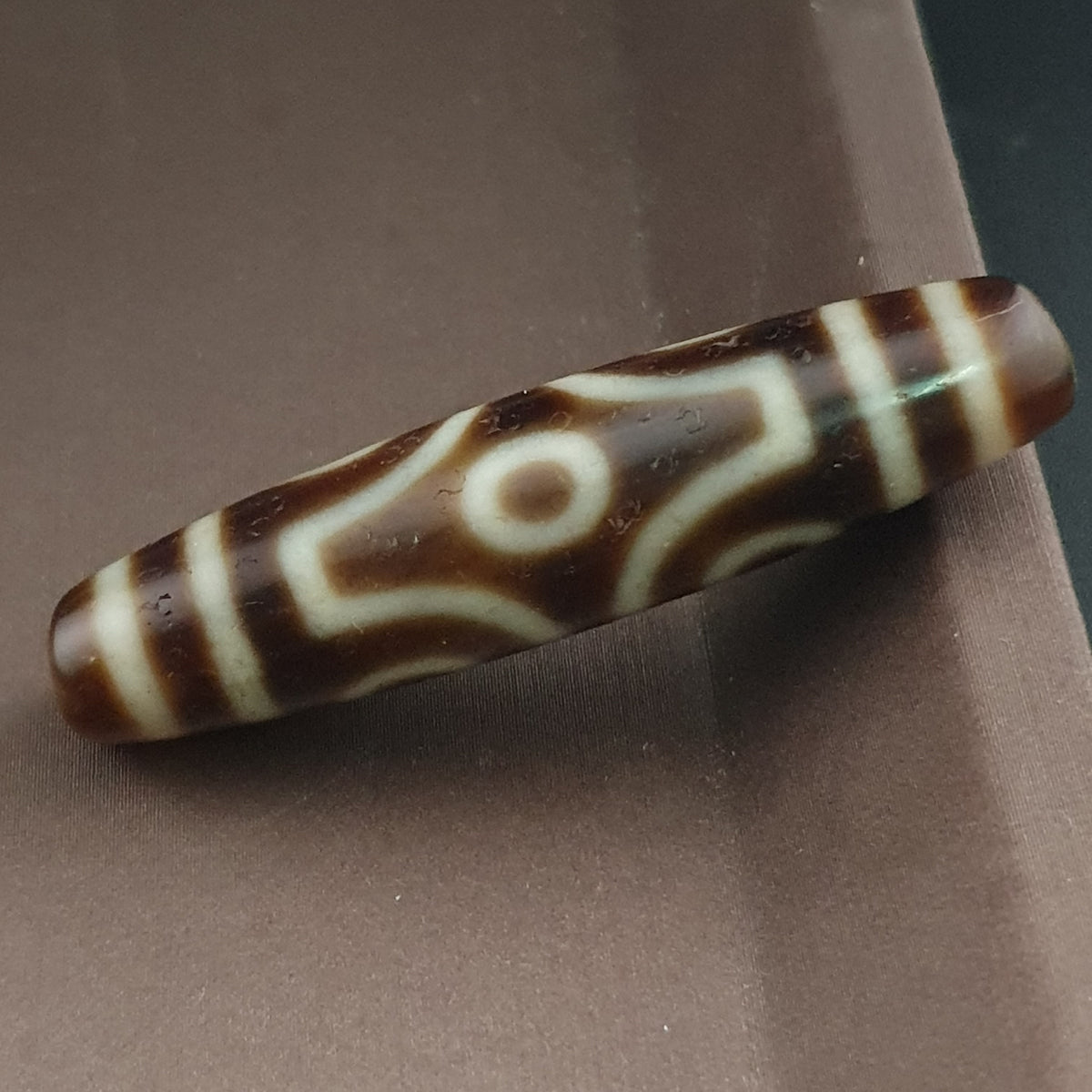 Antike tibetische 6-Augen-Himalaya-Achat-Dzi-Perle Amulett Anhänger