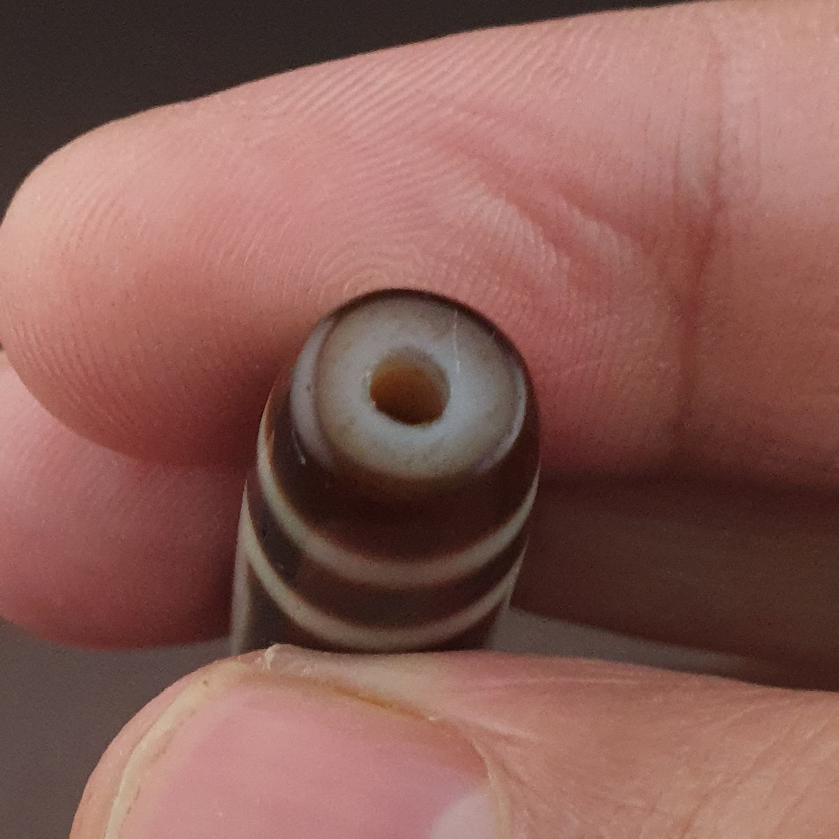Pendentif Amulette Perle Dzi en Agate Oeil Circulaire & Carré Antique Tibétain de l'Himalaya
