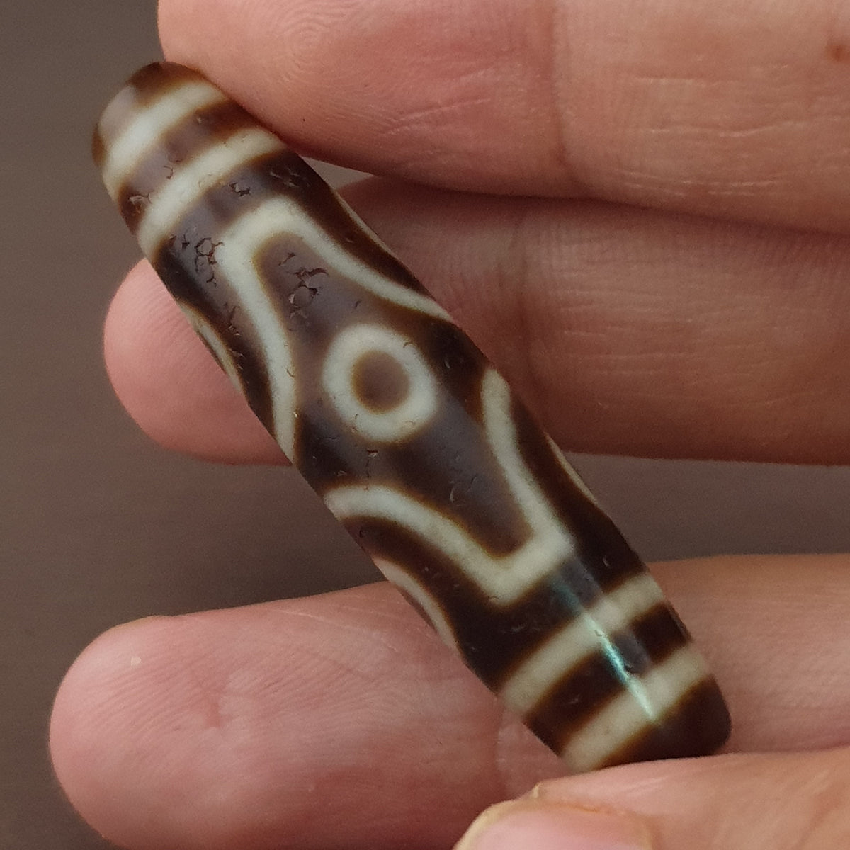 Pendentif amulette antique perle Dzi agate tibétaine de l'Himalaya à 6 yeux