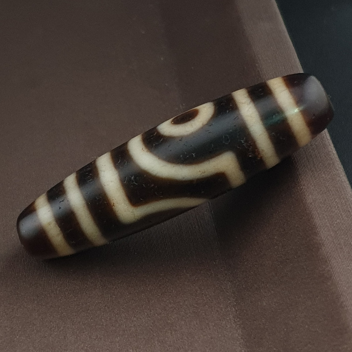 Antique Himalayan Tibetan 2 Eyes Agate Dzi Bead Amulet