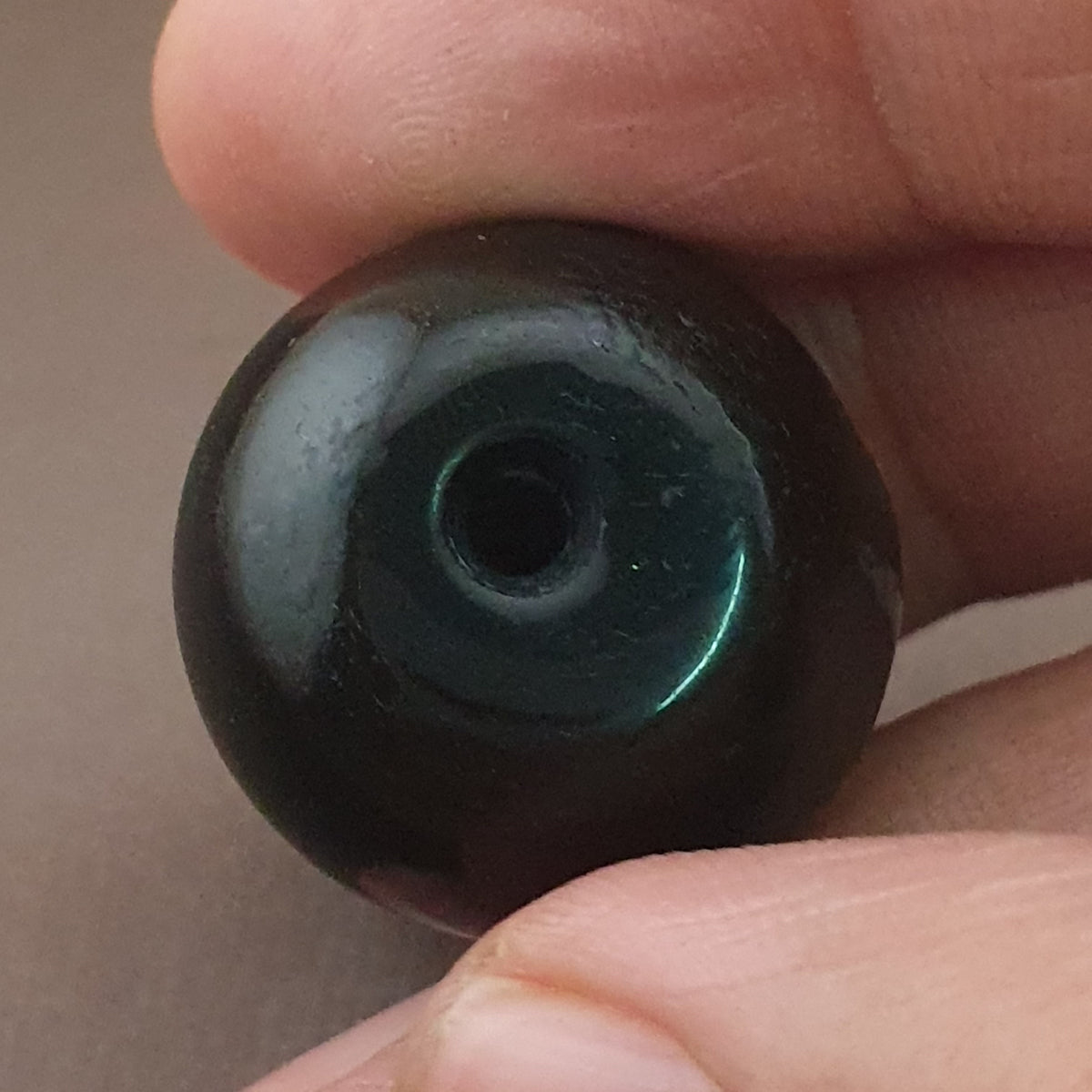 Amulette vintage en œil de Suleimani en agate naturelle, forme pneu