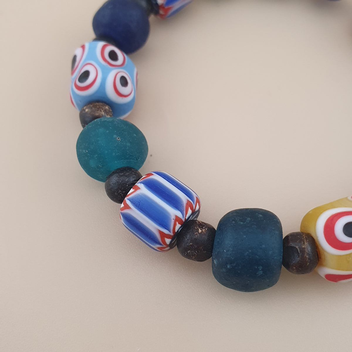 Armband im Vintage-Venezianischen Stil mit Chevron- & gemischten Glasperlen