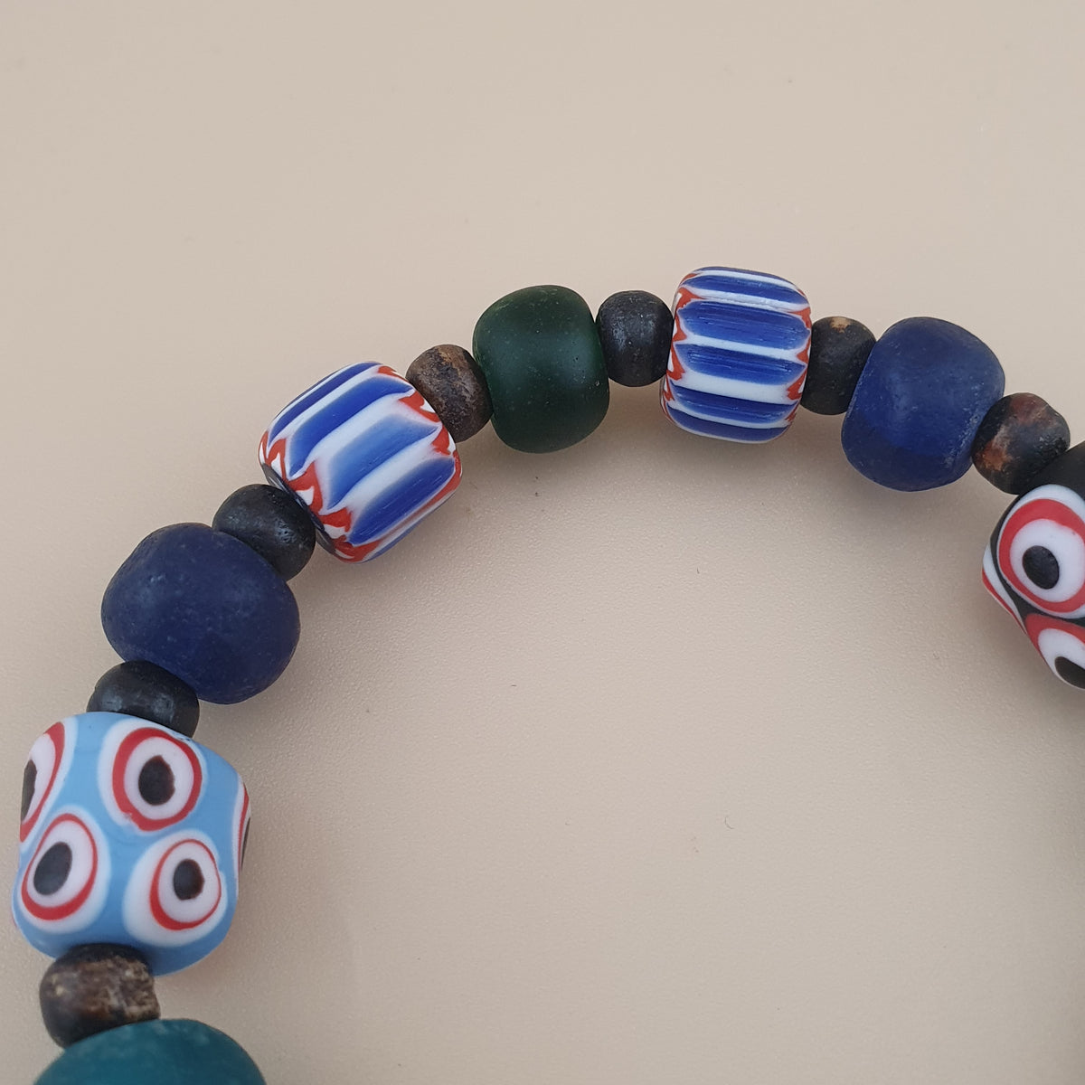 Armband im Vintage-Venezianischen Stil mit Chevron- & gemischten Glasperlen