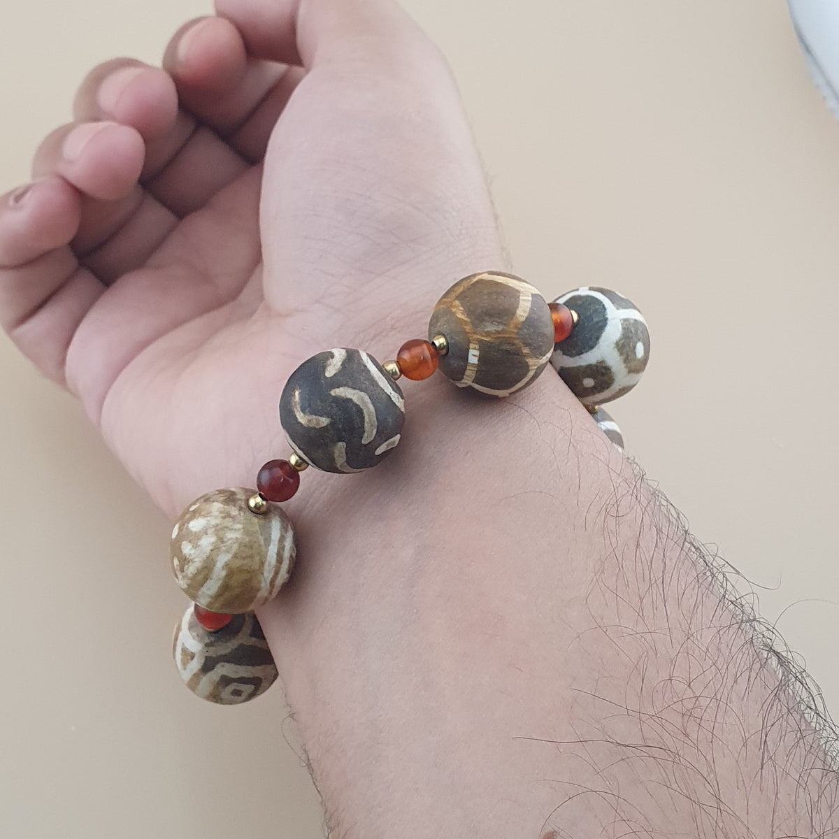 Bracelet vintage de perles Pyu Pumtek de Birmanie et cornaline