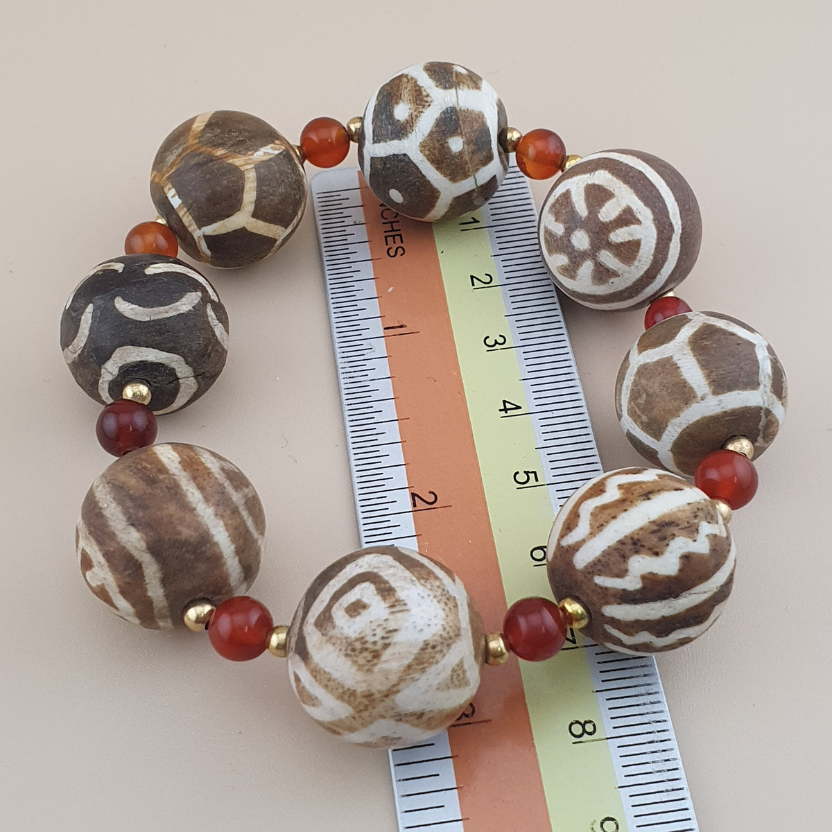 Bracelet vintage de perles Pyu Pumtek de Birmanie et cornaline