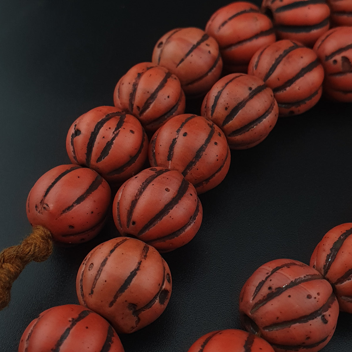 Collier en Perles de Verre Orange, Forme Melon, Style Africain Ancien
