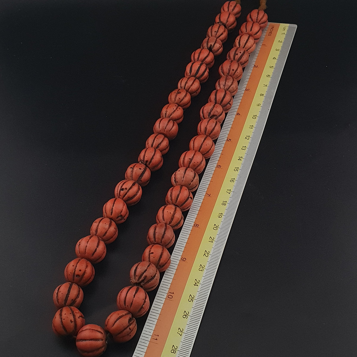 Collier en Perles de Verre Orange, Forme Melon, Style Africain Ancien
