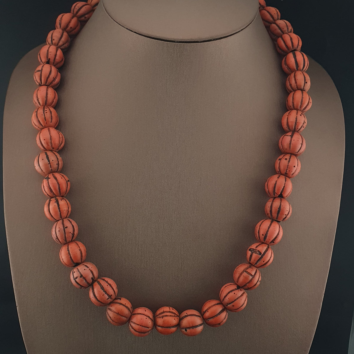 Collier en Perles de Verre Orange, Forme Melon, Style Africain Ancien