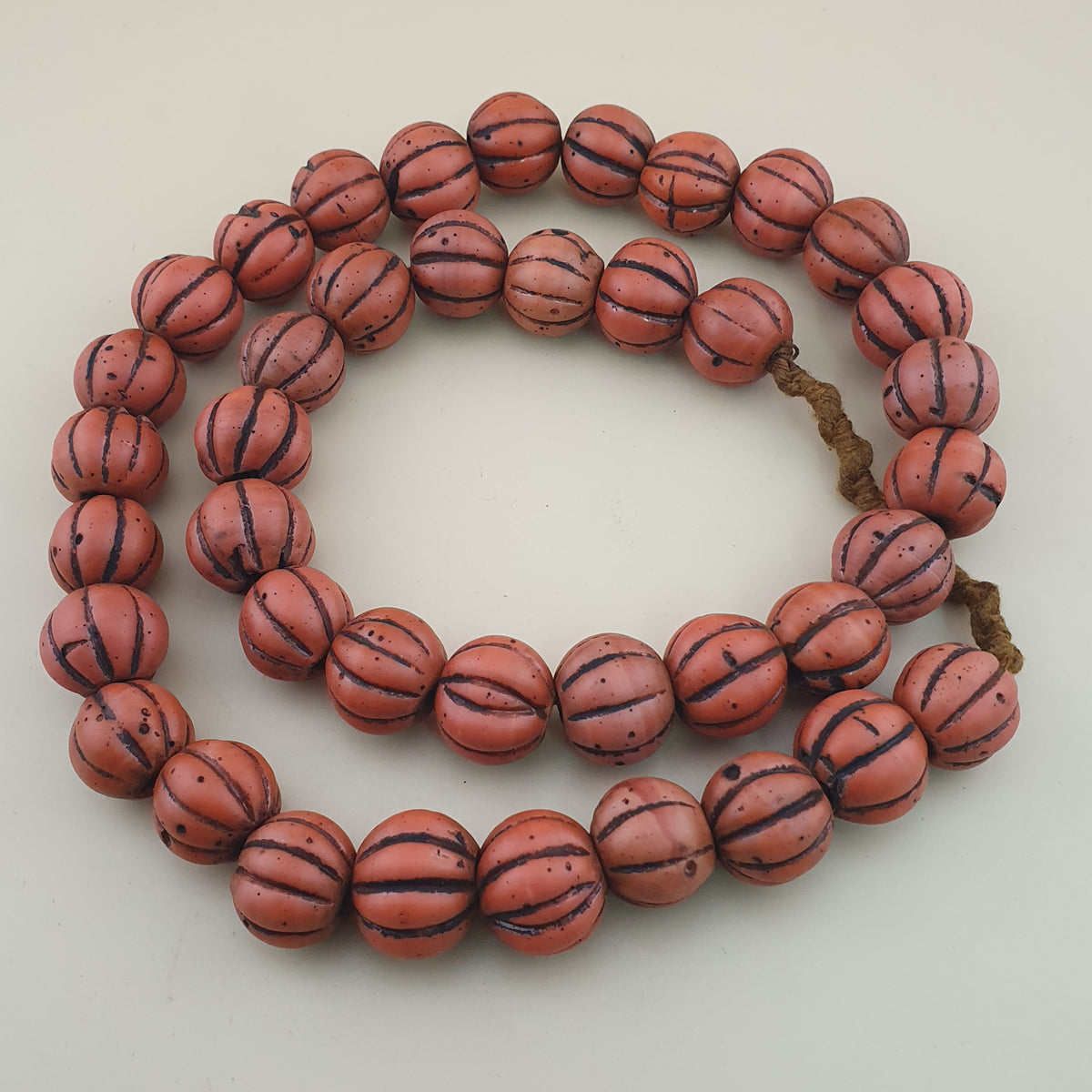 Collier en Perles de Verre Orange, Forme Melon, Style Africain Ancien