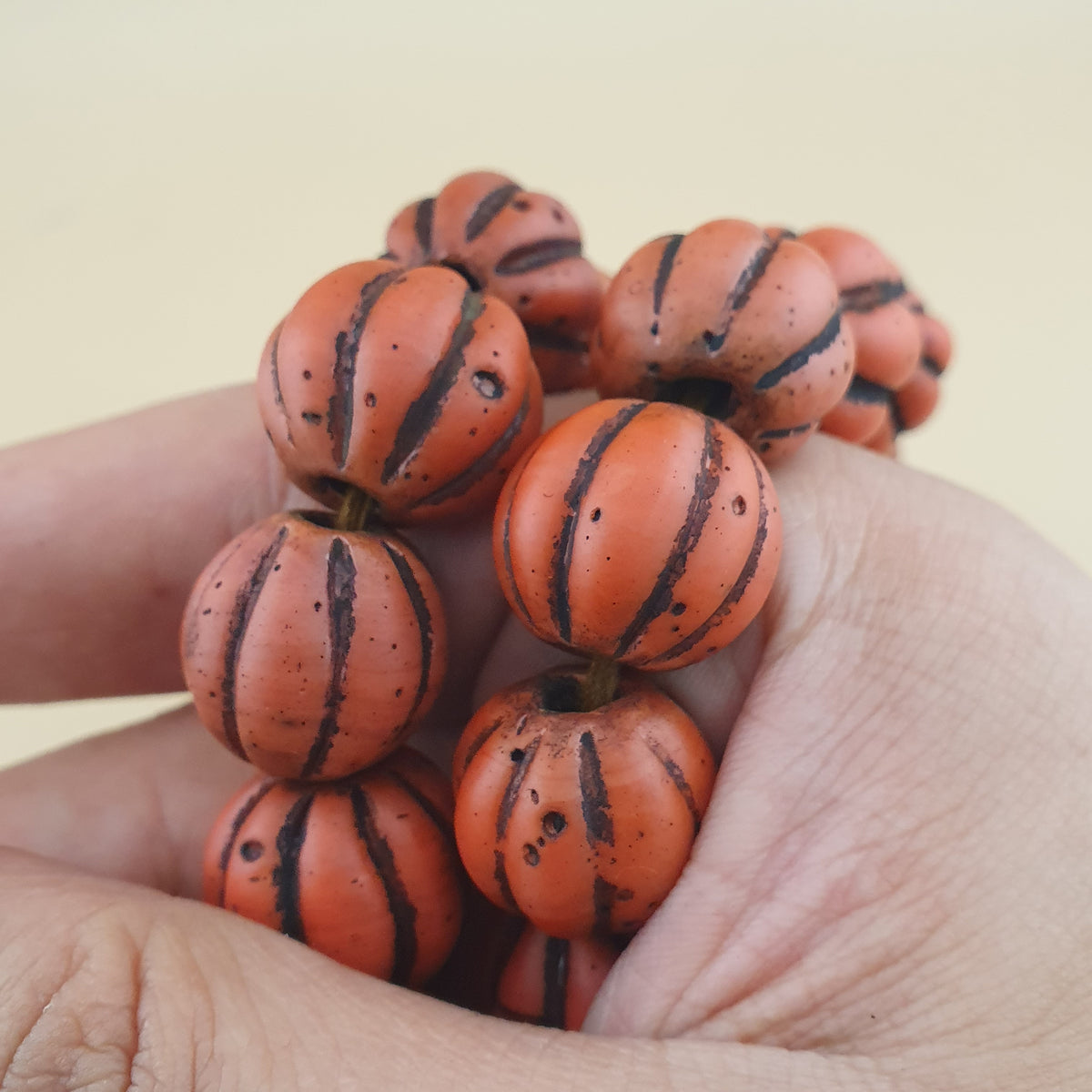 Collier en Perles de Verre Orange, Forme Melon, Style Africain Ancien