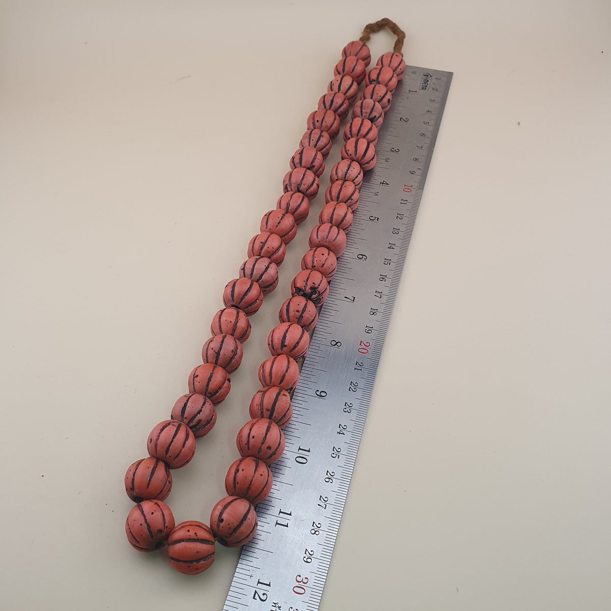 Collier en Perles de Verre Orange, Forme Melon, Style Africain Ancien