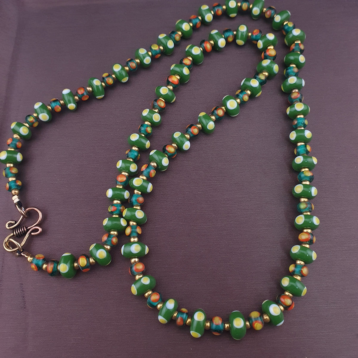 Vintage Tiny Venetian Style Tire Shape Eyes Glass Beads Necklace