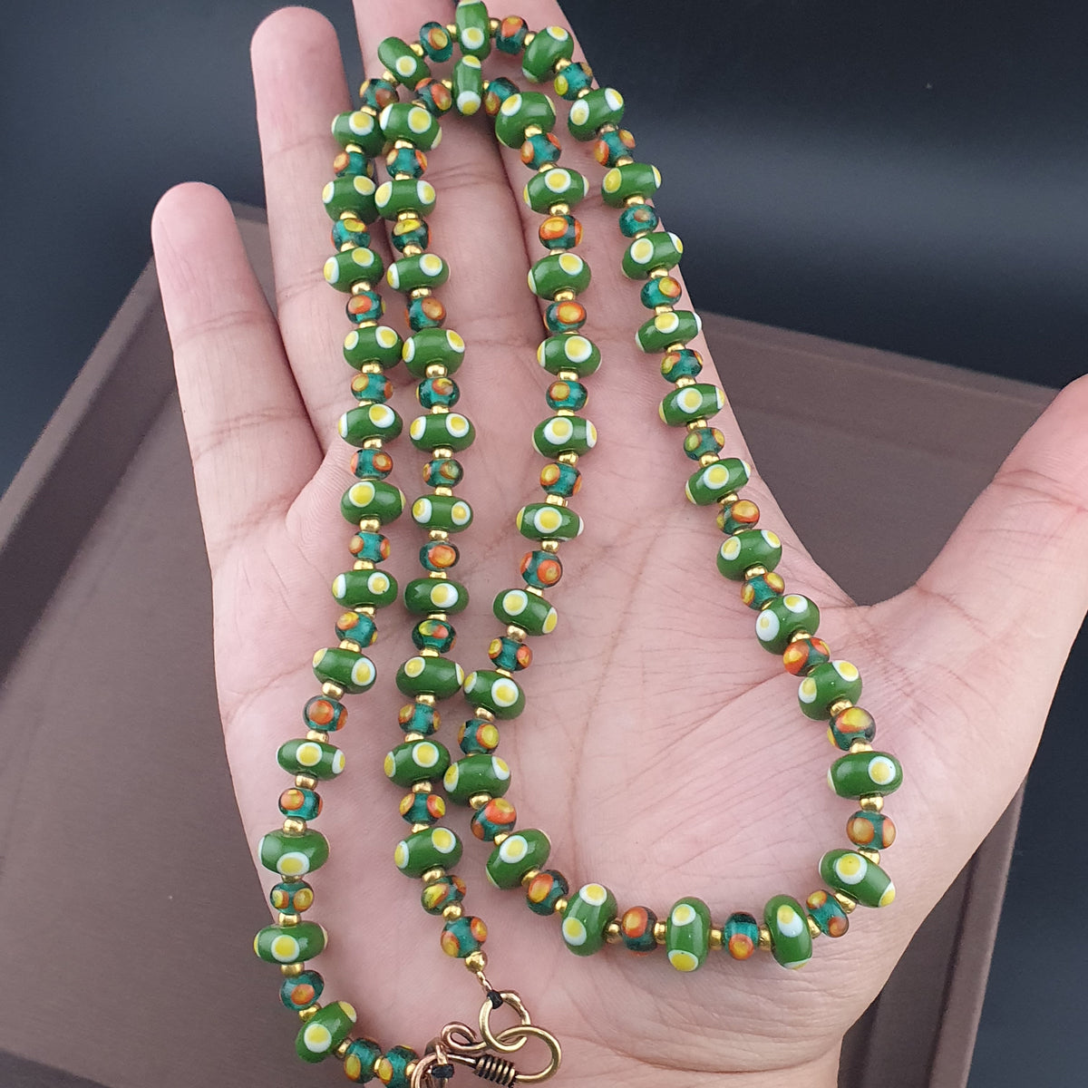 Vintage Tiny Venetian Style Tire Shape Eyes Glass Beads Necklace